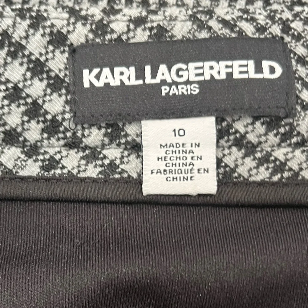 Karl Lagerfeld Black and White A-Line Skirt Sz. 10 NWOT‎